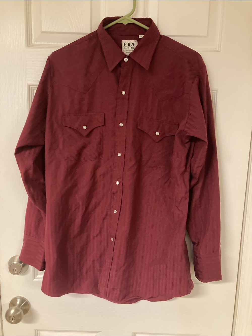 Ely Cattleman Burgundy Long-Sleeve Western Pearl Snap Button-Down Shirt